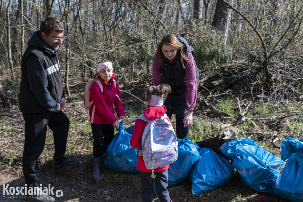 Czwarte sprzątanie lasu w Kurzej Górze