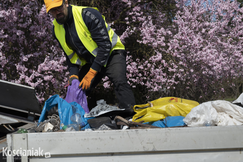 Czwarte sprzątanie lasu w Kurzej Górze