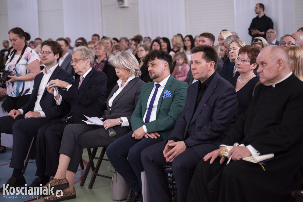 Nadanie imienia szkole w Bonikowie