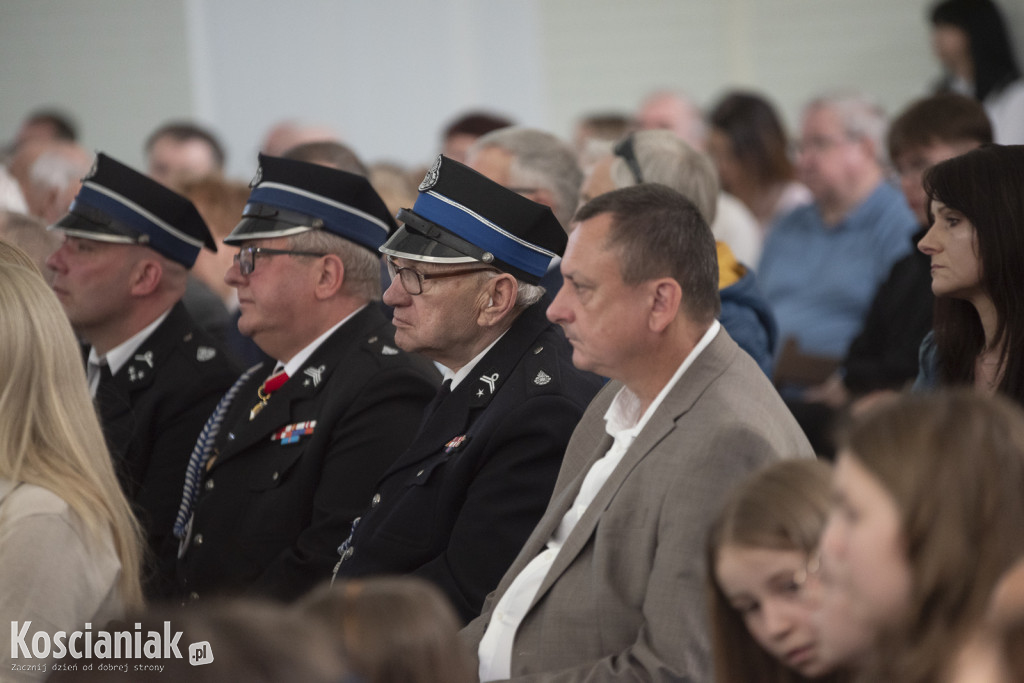 Nadanie imienia szkole w Bonikowie