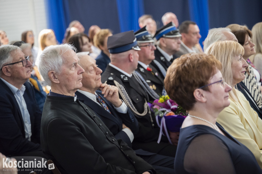 Nadanie imienia szkole w Bonikowie