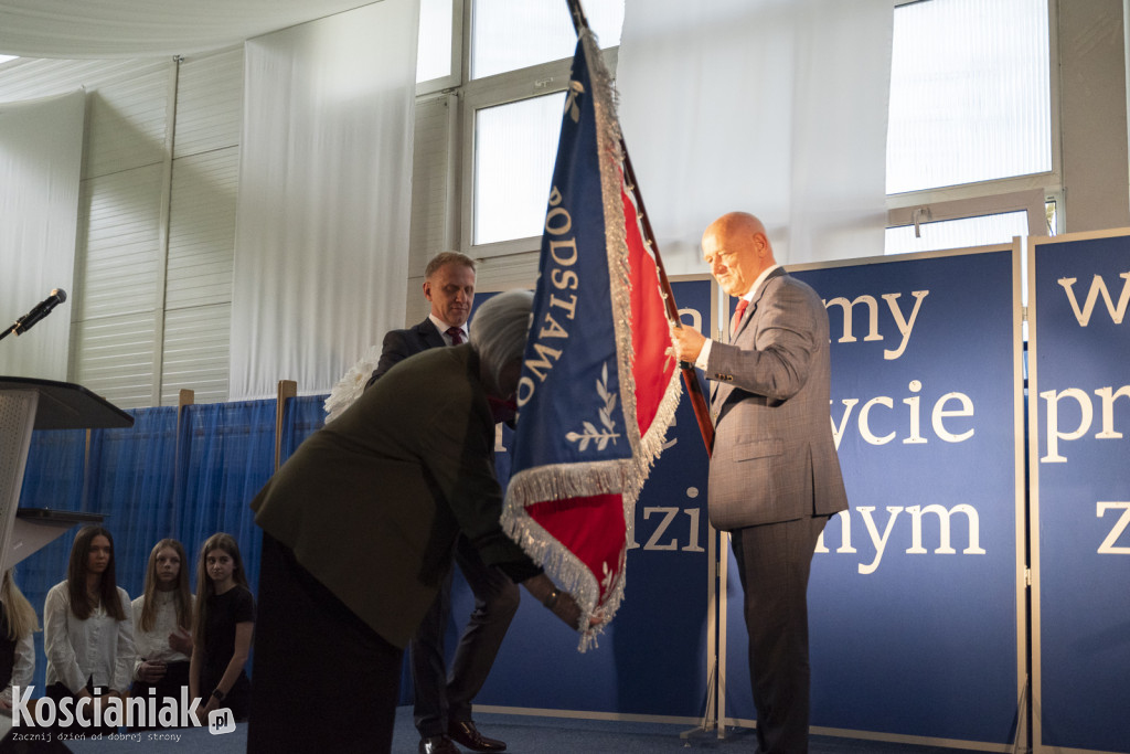 Nadanie imienia szkole w Bonikowie