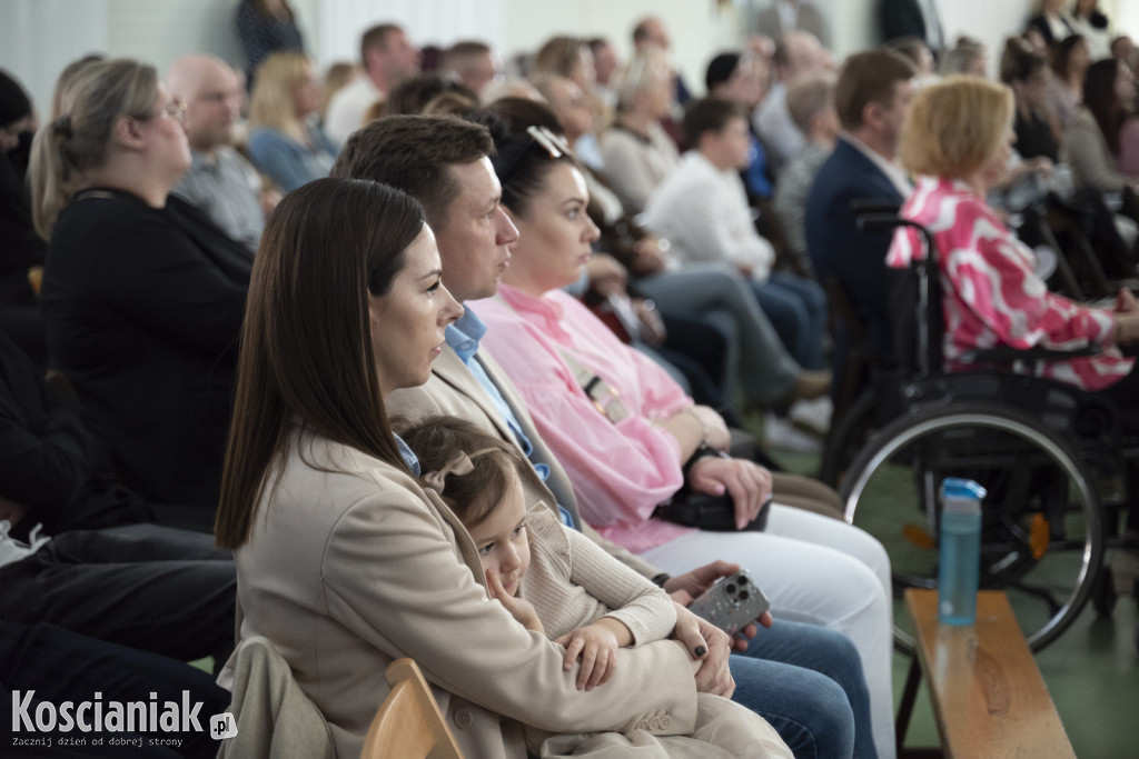 Nadanie imienia szkole w Bonikowie