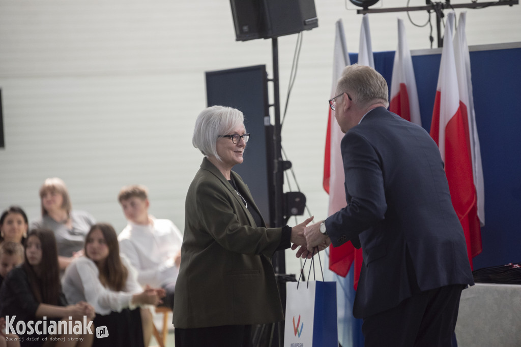 Nadanie imienia szkole w Bonikowie