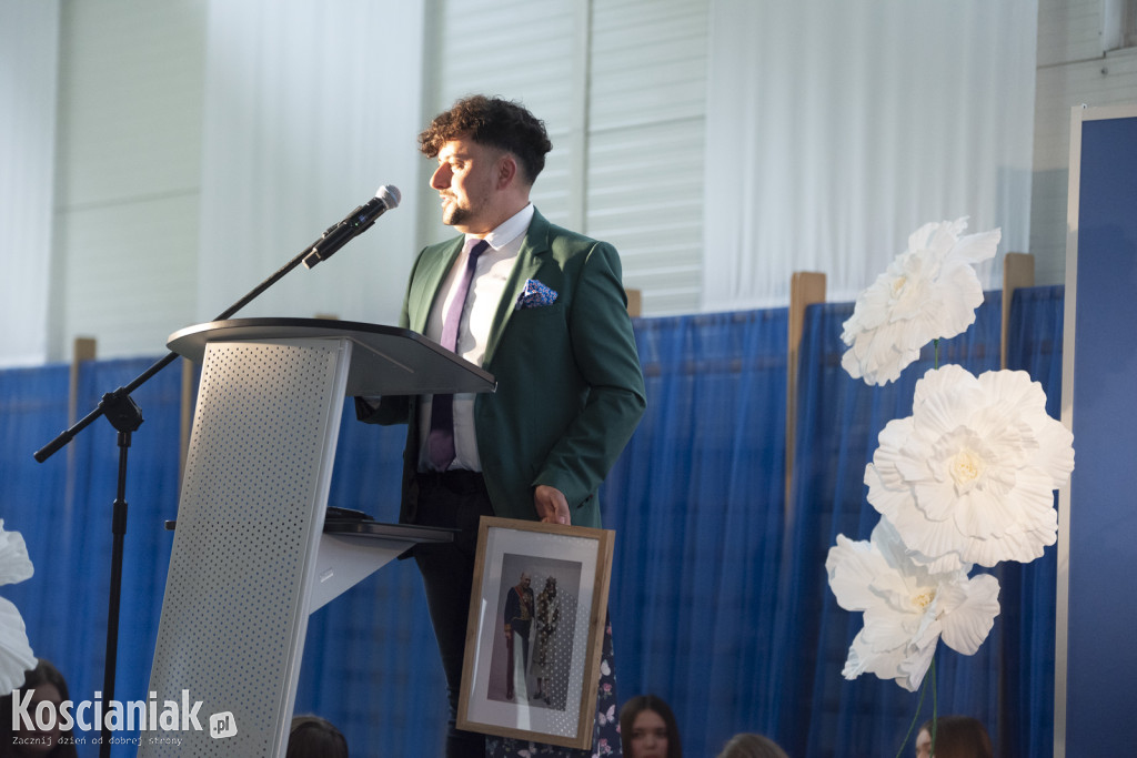 Nadanie imienia szkole w Bonikowie