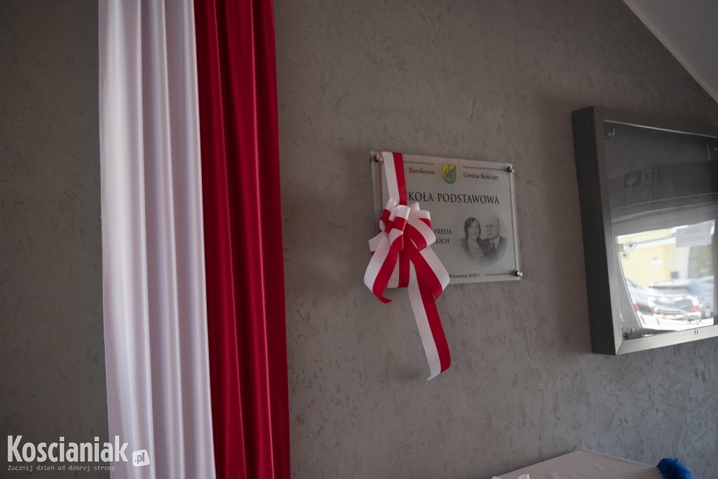 Nadanie imienia szkole w Bonikowie