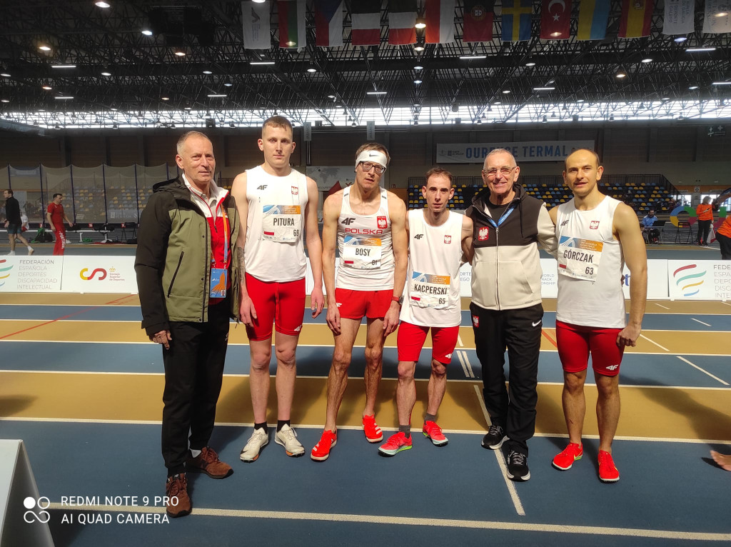 Brązowe medale zawodników LKS Sana Kościan