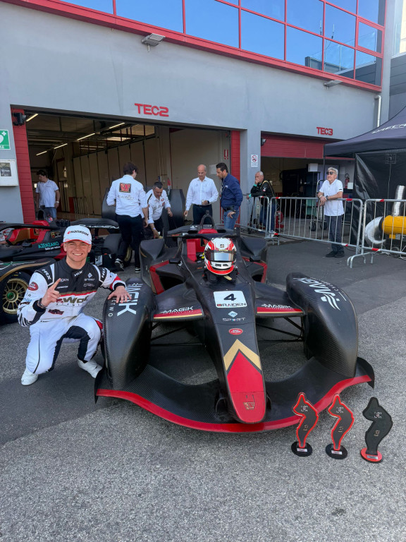 Iwo Beszterda na podium debiutanckiej rundy CISP