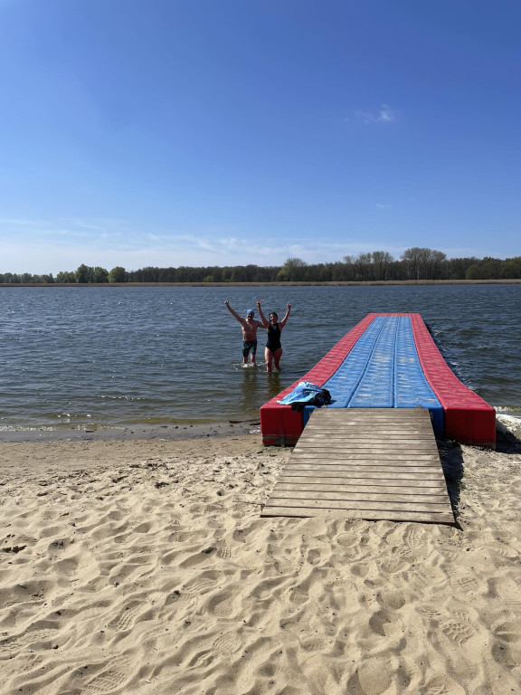 Akcja sprzątania letniska w Nowym Dębcu
