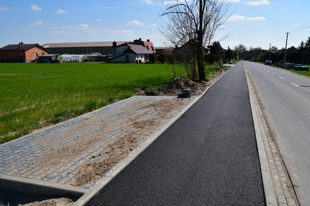 Budowa ścieżki rowerowej Nacław-Gryżyna