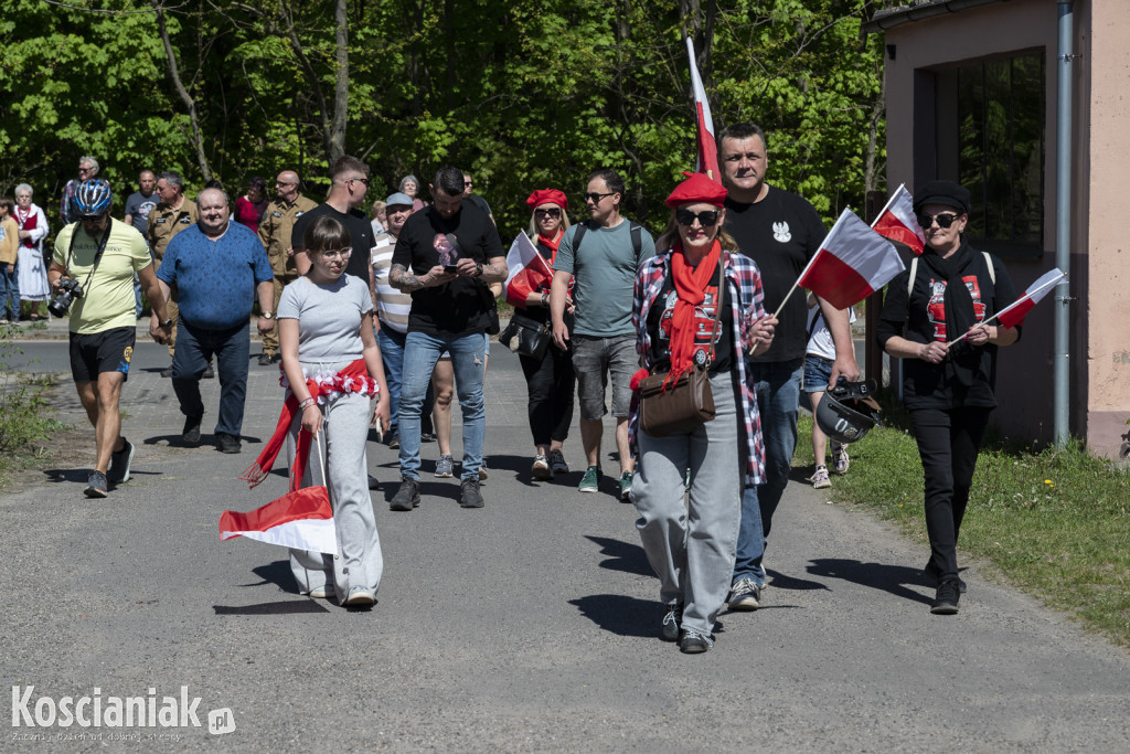 Pochód 1 maja w Muzeum PRL Frania w Kokorzynie