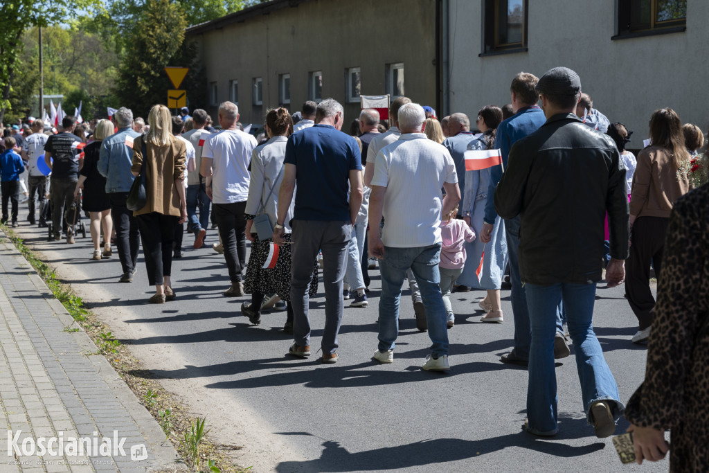 Pochód 1 maja w Muzeum PRL Frania w Kokorzynie