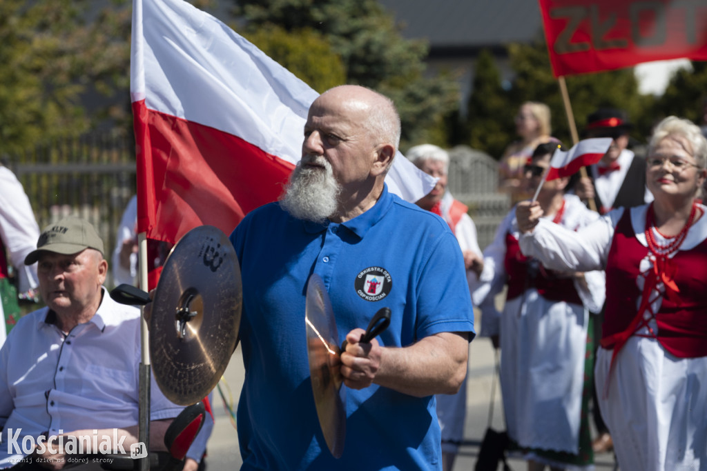 Pochód 1 maja w Muzeum PRL Frania w Kokorzynie