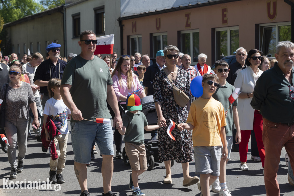 Pochód 1 maja w Muzeum PRL Frania w Kokorzynie