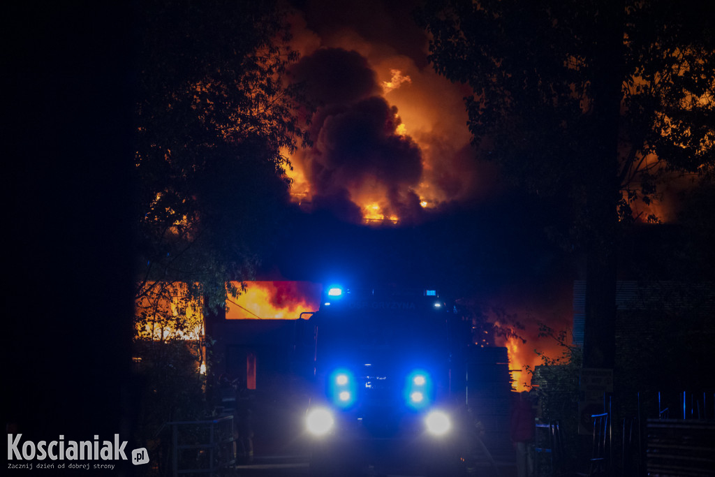 Duży pożar tartaku w Racocie