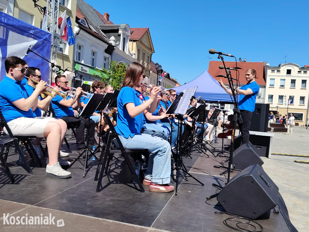 Piknik z okazji Narodowego Święta Trzeciego Maja