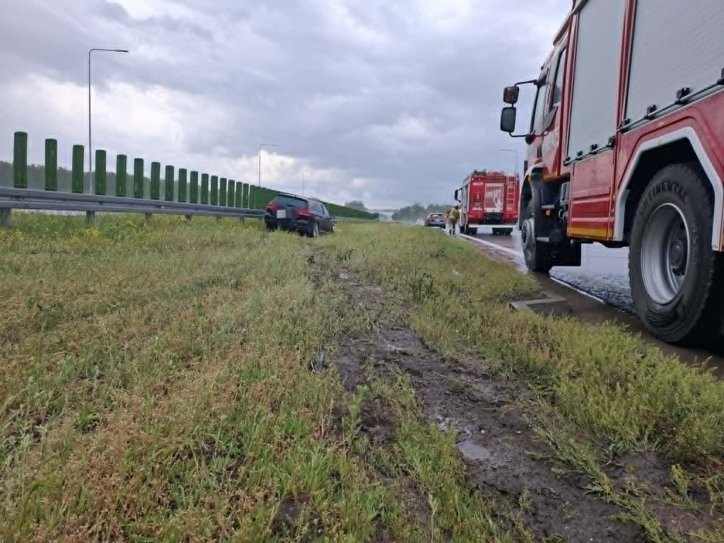 Wjechał w bariery na S5