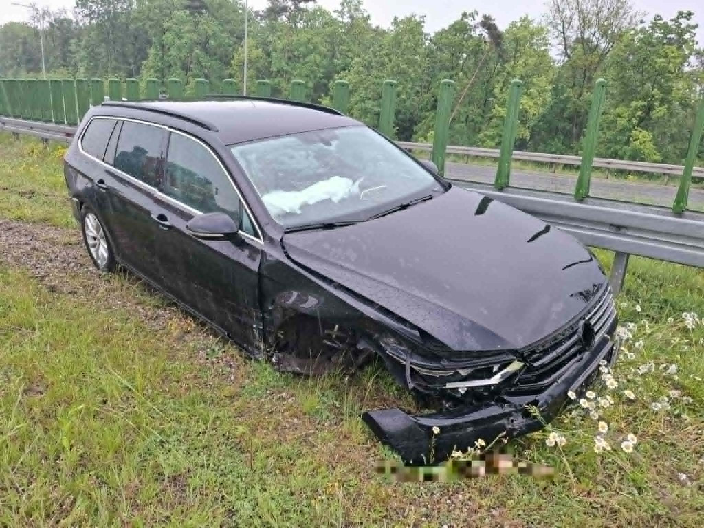 Wjechał w bariery na S5