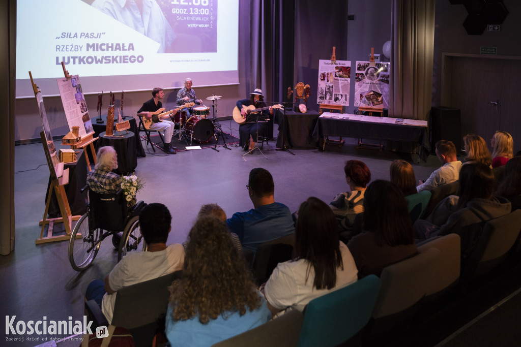 Wernisaż wystawy Michała Lutkowskiego w KOK-u