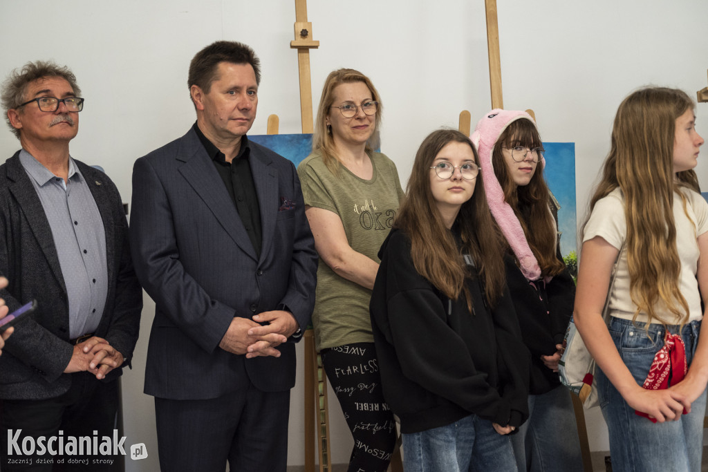 Wernisaż prac 17 artystów w ramach pleneru