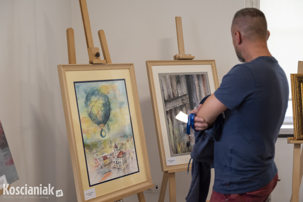 Wernisaż prac 17 artystów w ramach pleneru