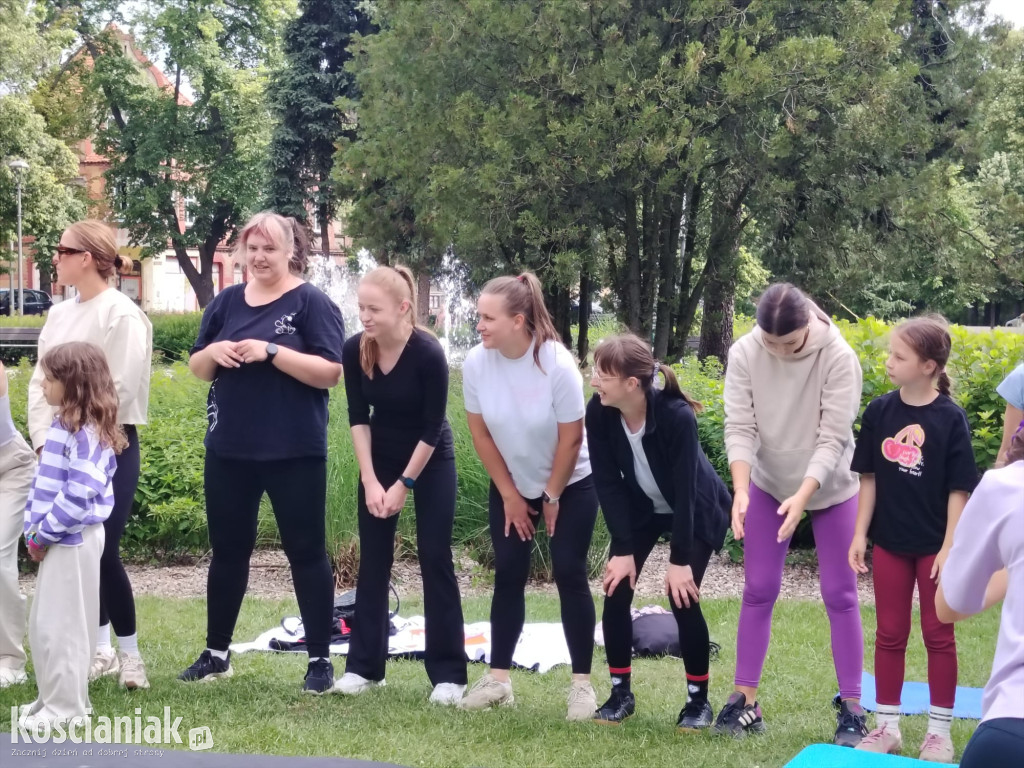 „Aktywny Poranek” na Placu Wolności