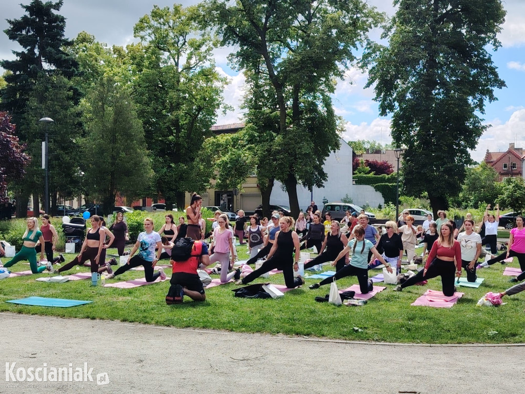 „Aktywny Poranek” na Placu Wolności
