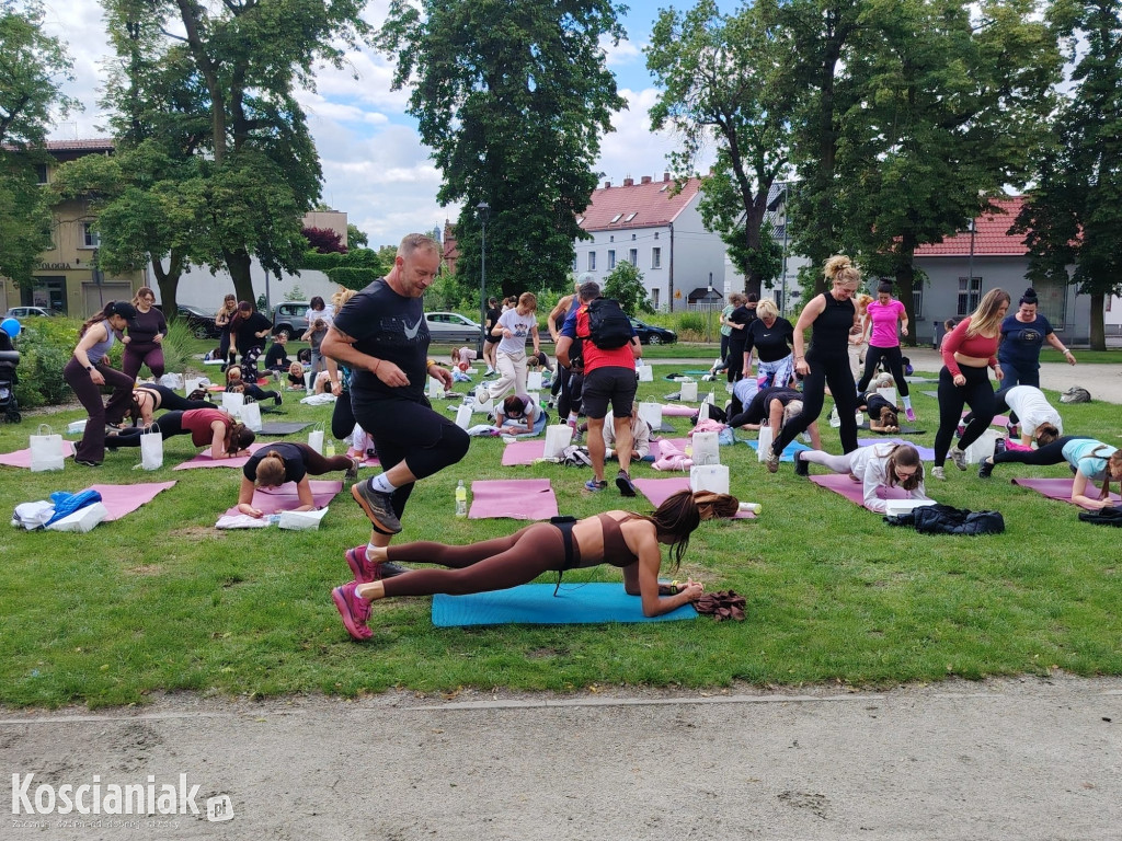„Aktywny Poranek” na Placu Wolności