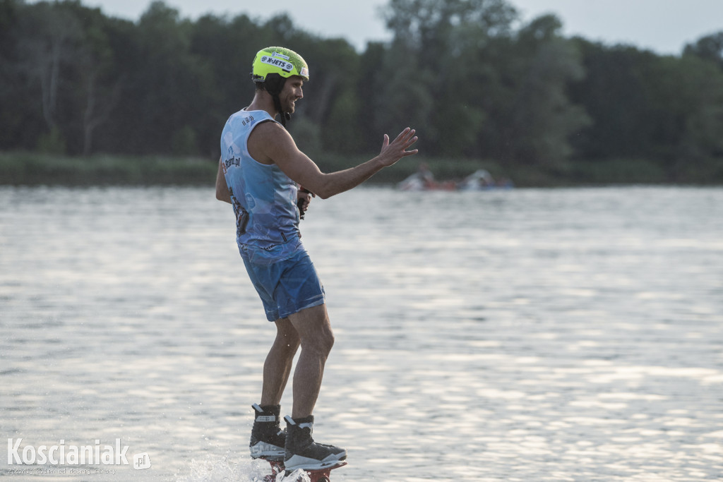 Noc Świętojańska na plaży w Nowym Dębcu