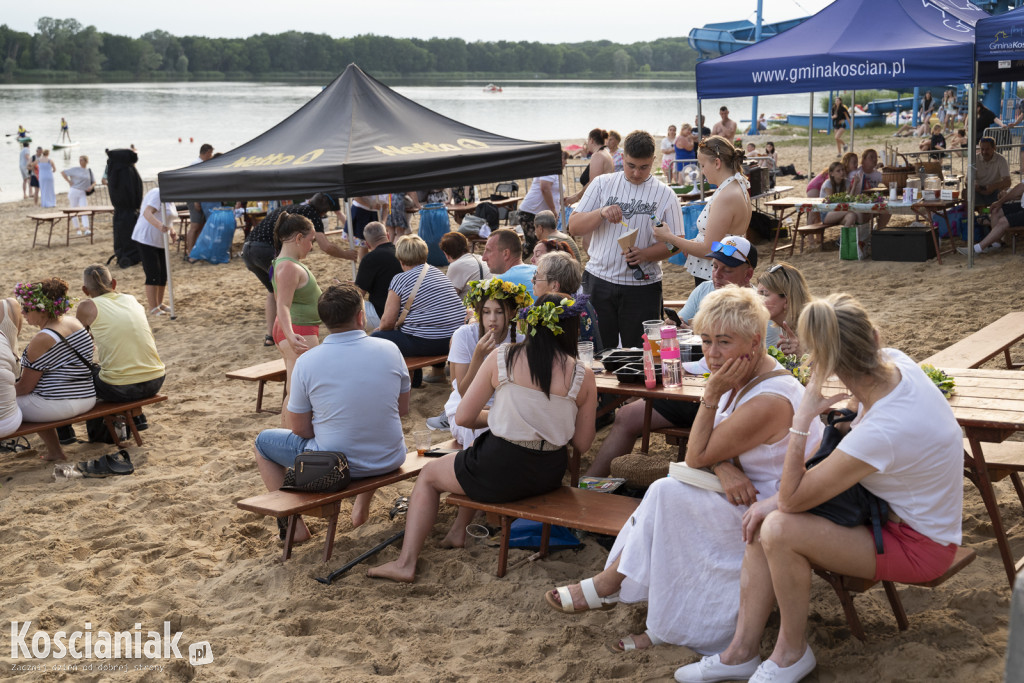 Noc Świętojańska na plaży w Nowym Dębcu