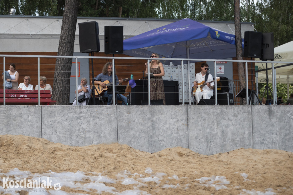 Noc Świętojańska na plaży w Nowym Dębcu