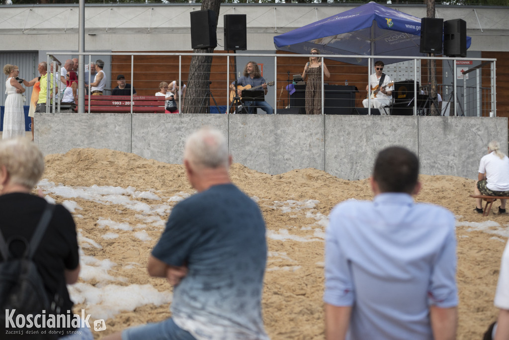 Noc Świętojańska na plaży w Nowym Dębcu