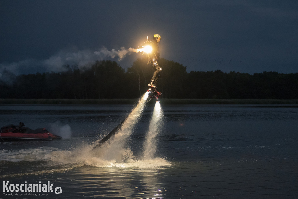 Noc Świętojańska na plaży w Nowym Dębcu