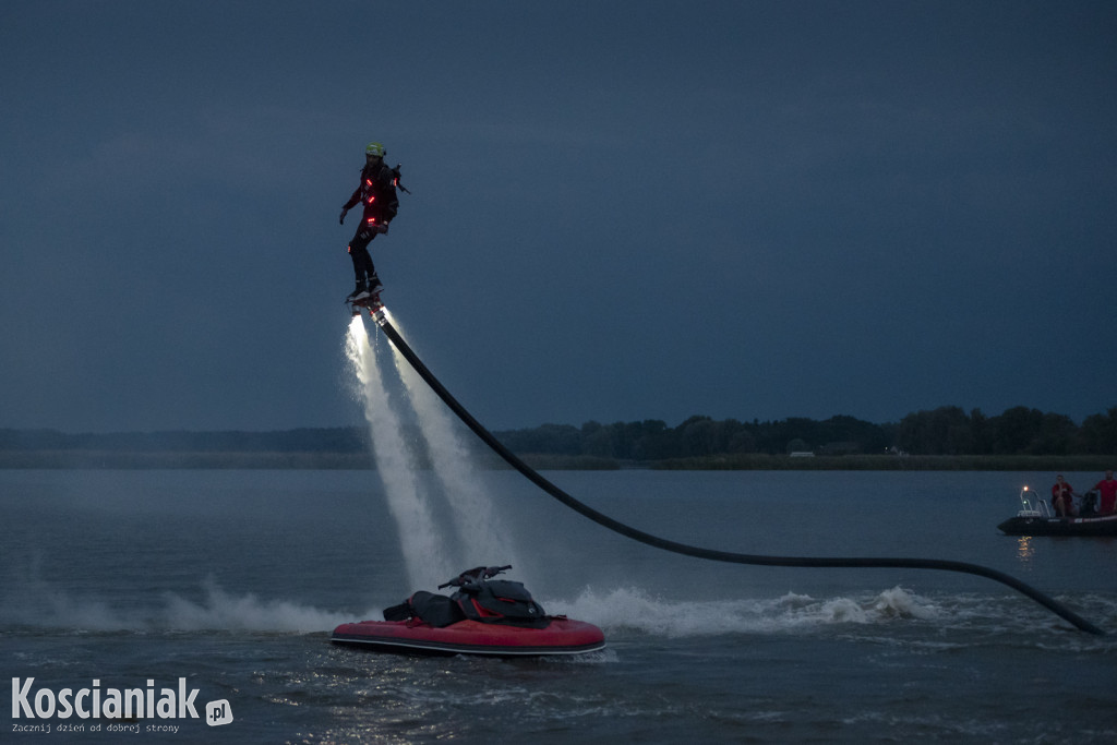 Noc Świętojańska na plaży w Nowym Dębcu