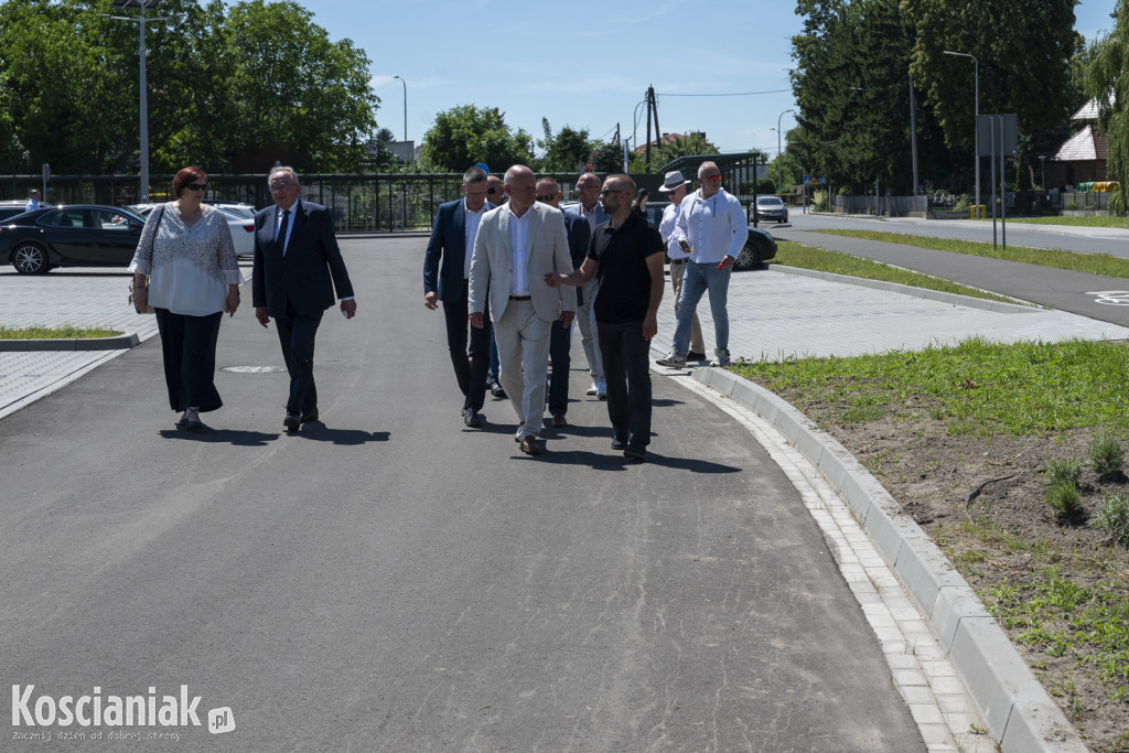 Punkt przesiadkowy w Starych Oborzyskach otwarty