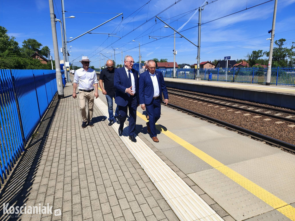 Punkt przesiadkowy w Starych Oborzyskach otwarty