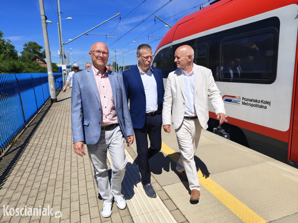 Punkt przesiadkowy w Starych Oborzyskach otwarty