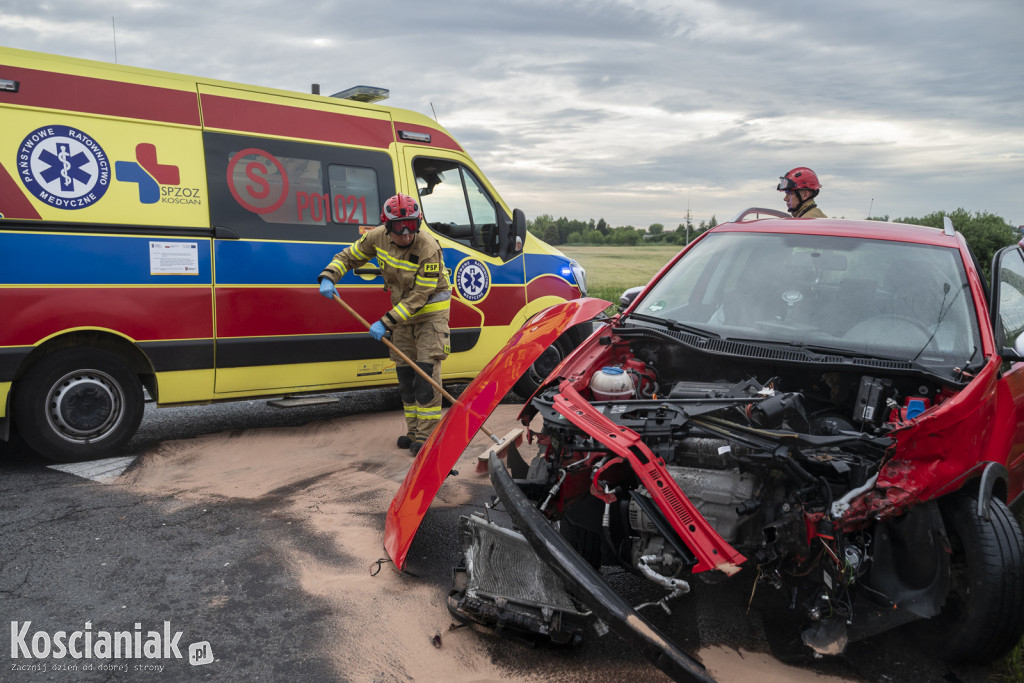 Zderzenie dwóch pojazdów na obwodnicy Kościana