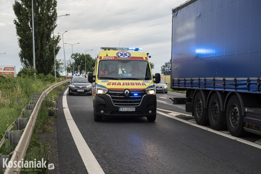 Zderzenie dwóch pojazdów na obwodnicy Kościana