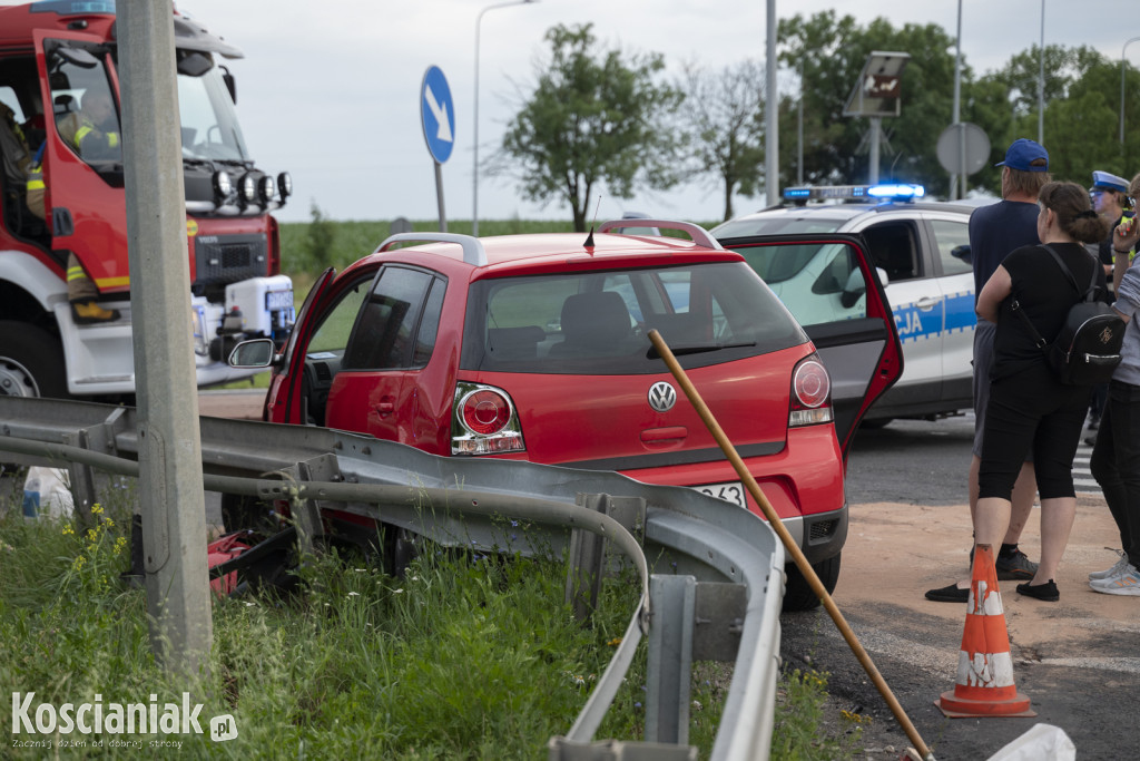 Zderzenie dwóch pojazdów na obwodnicy Kościana