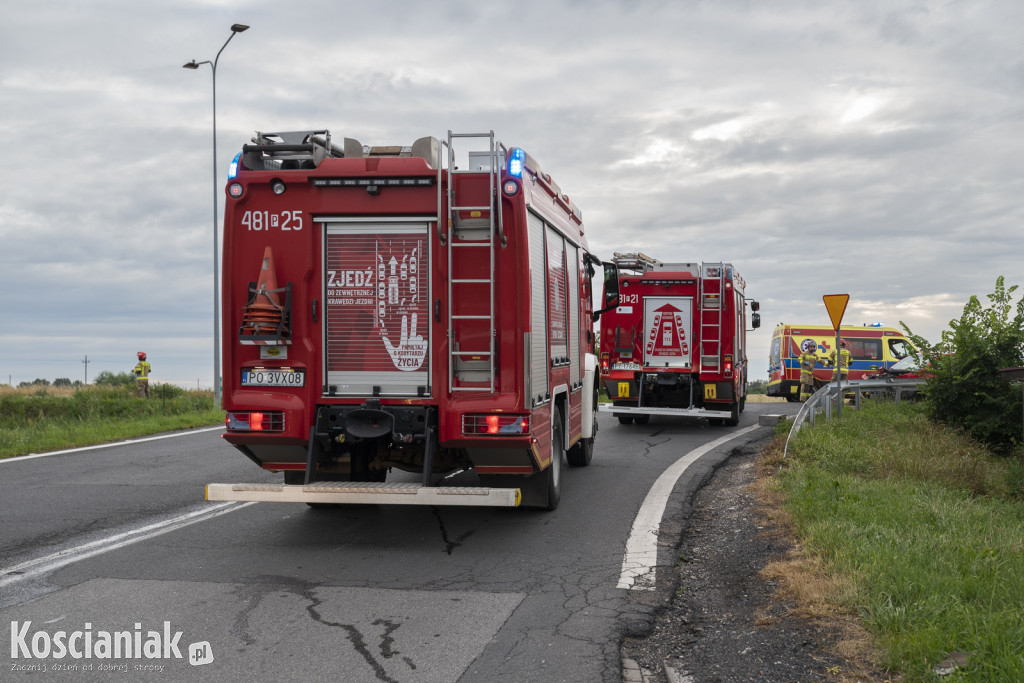 Zderzenie dwóch pojazdów na obwodnicy Kościana