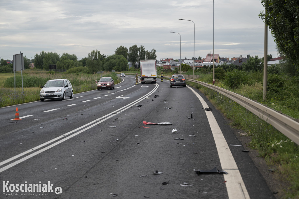 Zderzenie dwóch pojazdów na obwodnicy Kościana