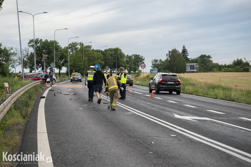 Zderzenie dwóch pojazdów na obwodnicy Kościana