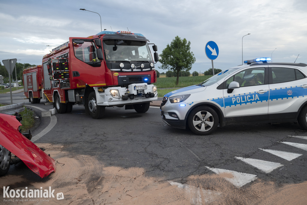 Zderzenie dwóch pojazdów na obwodnicy Kościana