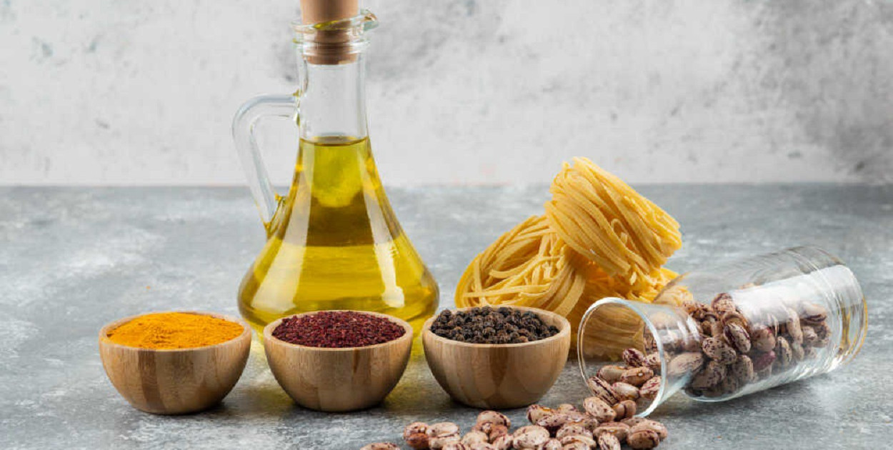 Olej rafinowany: Kompleksowy przewodnik po jego produkcji, zastosowaniu i porównan