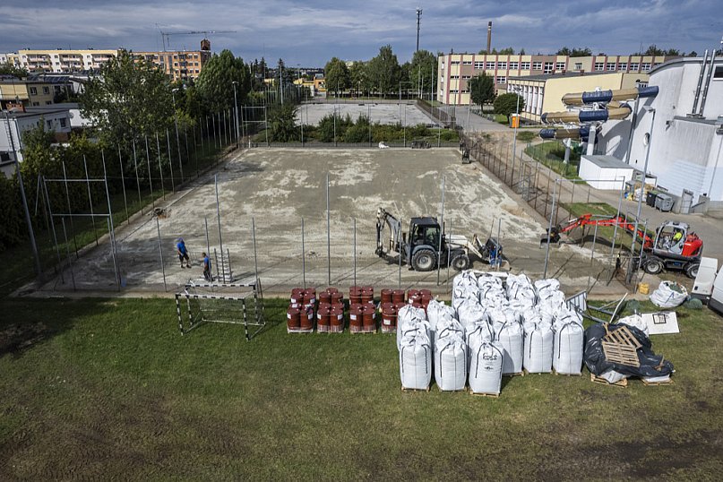 Trwa modernizacja Orlików przy Wyzwolenia