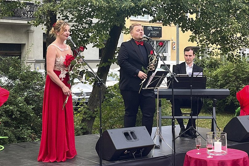 Operetka i taniec na Placu Wolności
