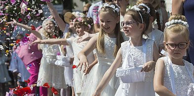 Boże Ciało 2023. Procesja przeszła ulicami Kościana [ZDJĘCIA]-79134