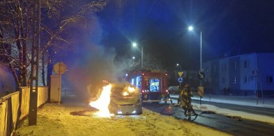 Pożar samochodu na Gostyńskiej [ZDJĘCIA]-80736