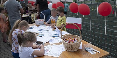 Festyn rodzinny na os. Konstytucji 3 Maja [ZDJĘCIA]-87419
